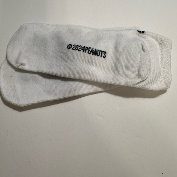 3/$12. Peanuts low-cut socks size 4 to 10. - Picture 2 of 3